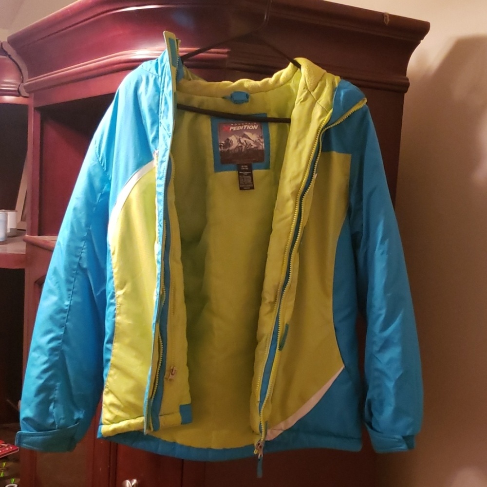 Blue/green winter coat for youth